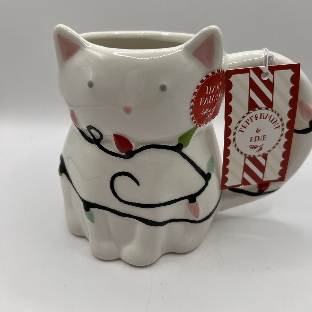 NEW Peppermint & Pine Christmas White Cat With Christmas Lights Mug